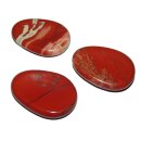 Jaspis rot Daumenstein Schlaf Stein flach XL ca 60 x 40 mm mit Mulde