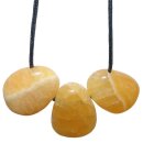 Orangencalcit Calcit Trommelstein Tropfen gebohrt (2,5 mm) ca. 30 x 20 mm Anhänger Edelstein