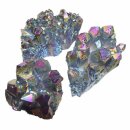 Bergkristall Stufe mit Titanium bedampft schillernd in  Regenbogen-Farben
