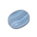 Chalcedon flacher Trommelstein Handschmeichler A*...