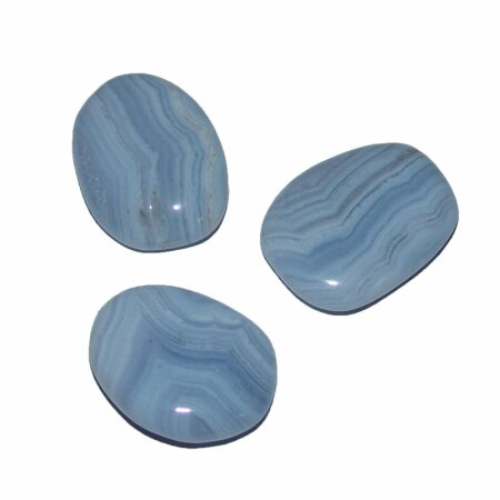 Chalcedon flacher Trommelstein Handschmeichler A*...